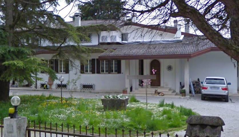 Photo 4