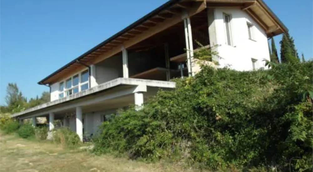 Photo 6